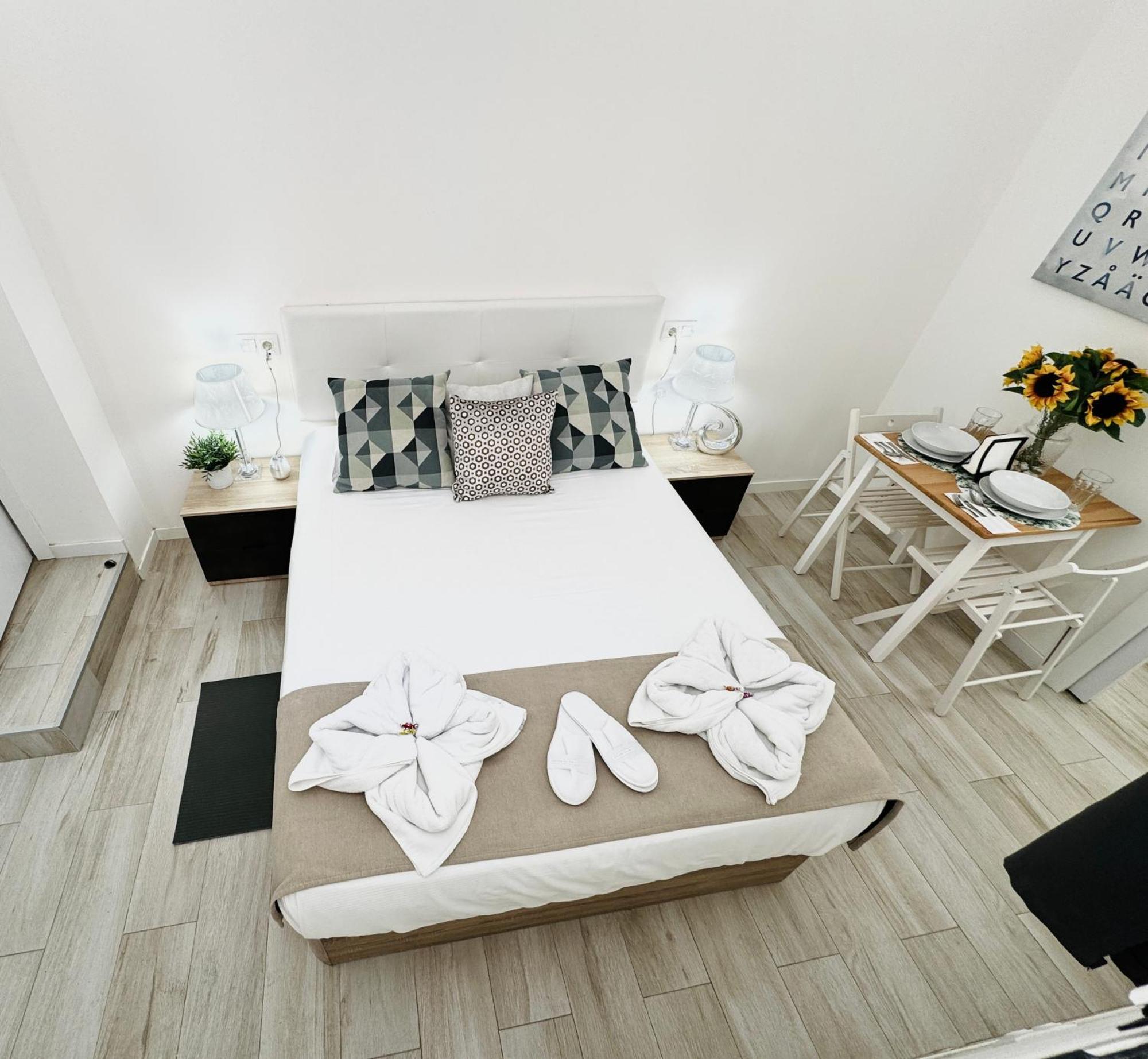 Cinco Torres Suites Мадрид Экстерьер фото